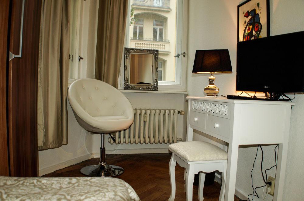 Hotel Midi City West Am Ku'damm 3*