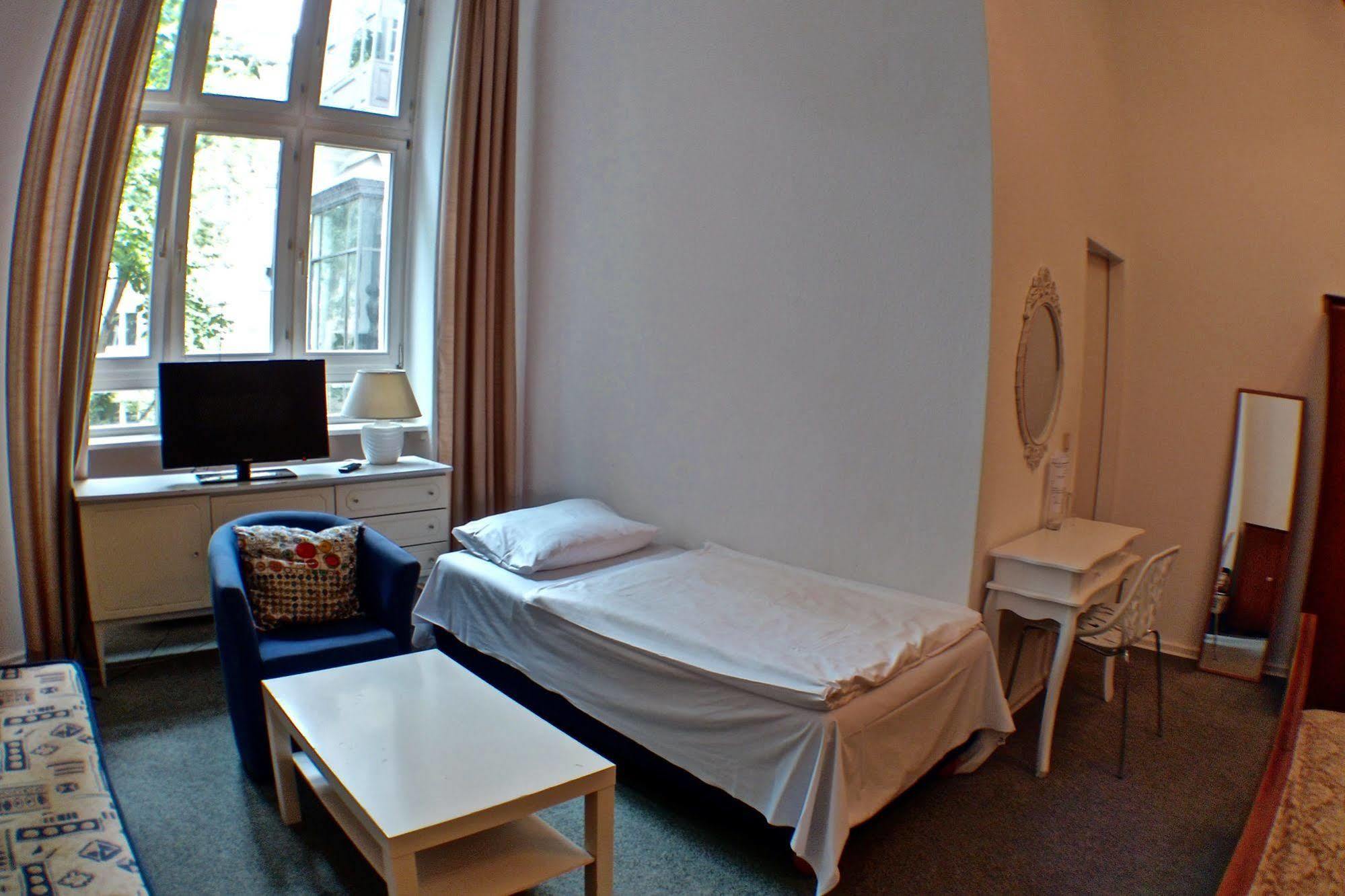 Midi City West Am Ku'damm Hotel 3*